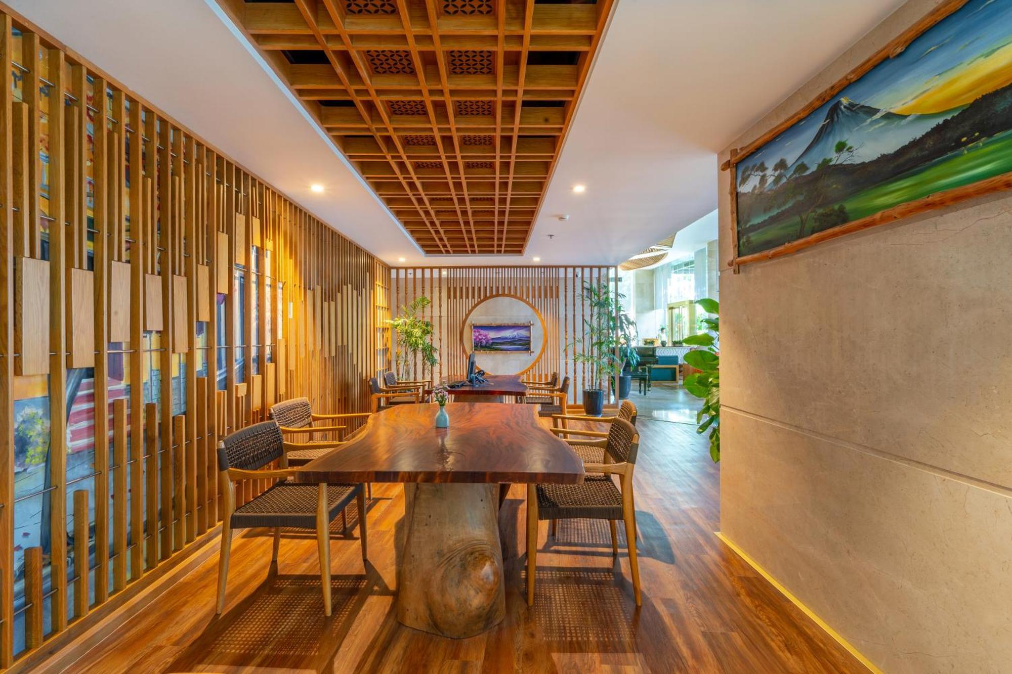Sala Danang Beach Hotel Exterior foto