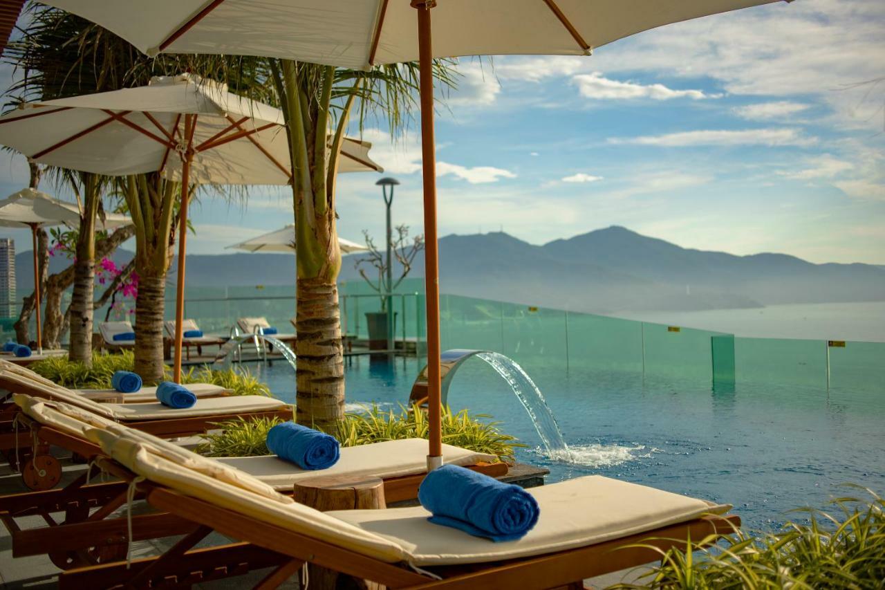 Sala Danang Beach Hotel Exterior foto